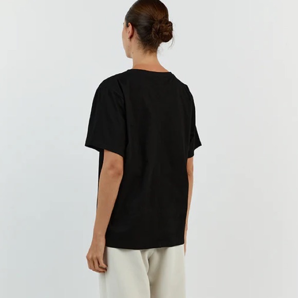 DISSH CHARLOTTE BLACK LOOSE FIT ROUND CREWNECK TEE SHIRT - Picture 2 of 9